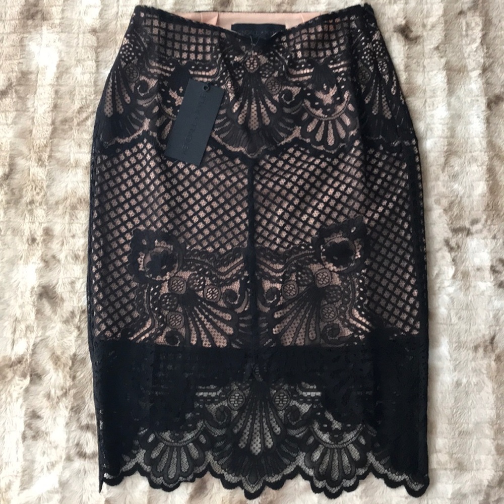 💕Kendall + Kylie Scallop Lace Skirt.Size S 🌸💕🌸